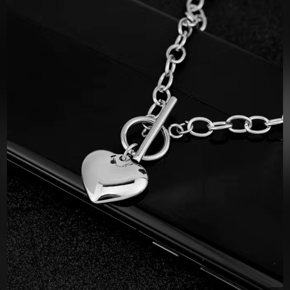 💎 Heart Shape Pendant Silvery Alloy Collar Chain Necklace